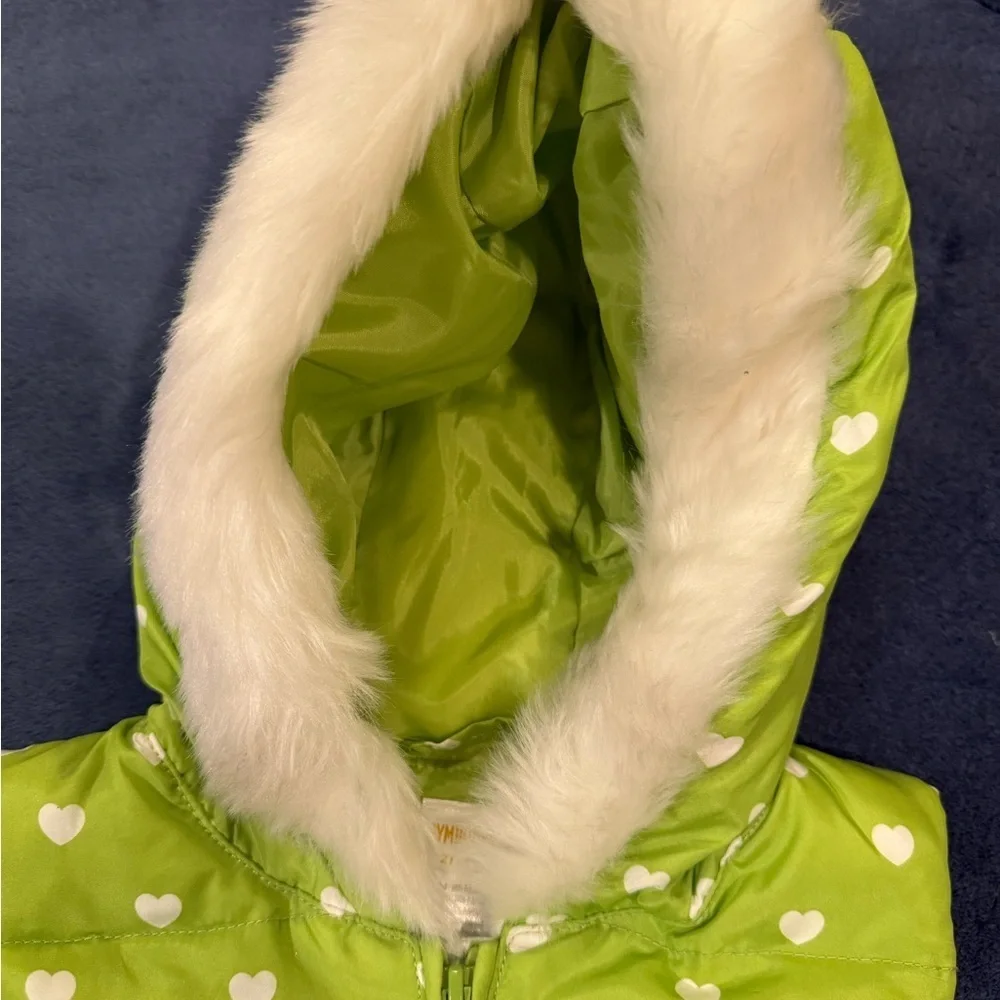 Gymboree Green and White Heart-spot Hooded Vest with fuzzy hood size 2t-3t